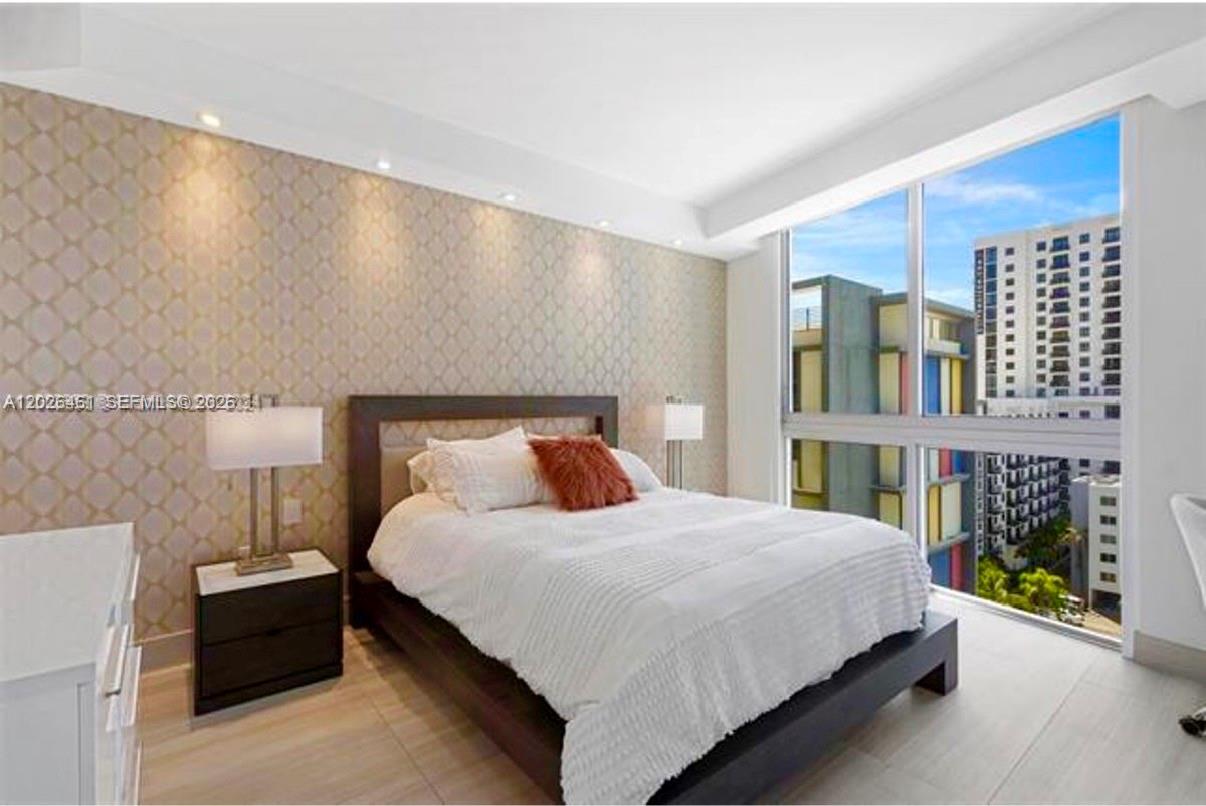 1010 SW 2nd Ave #809, Miami FL 33130