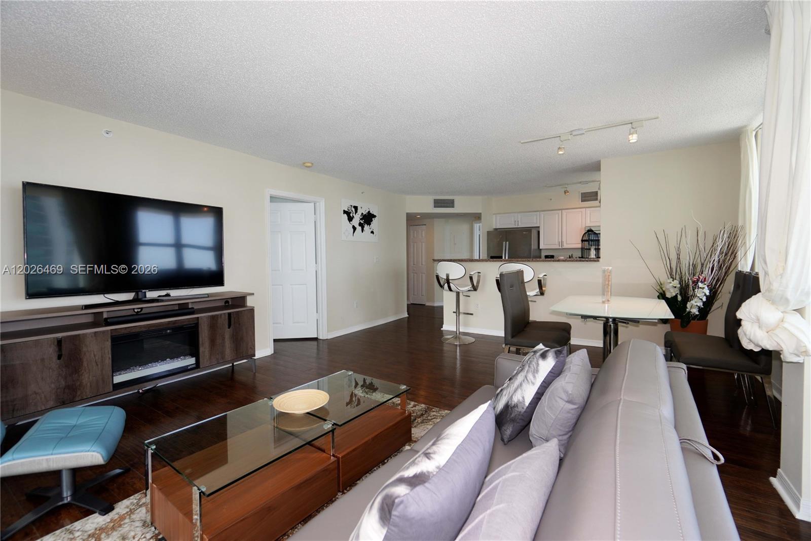 1155 Brickell Bay Dr #3301, Miami FL 33131