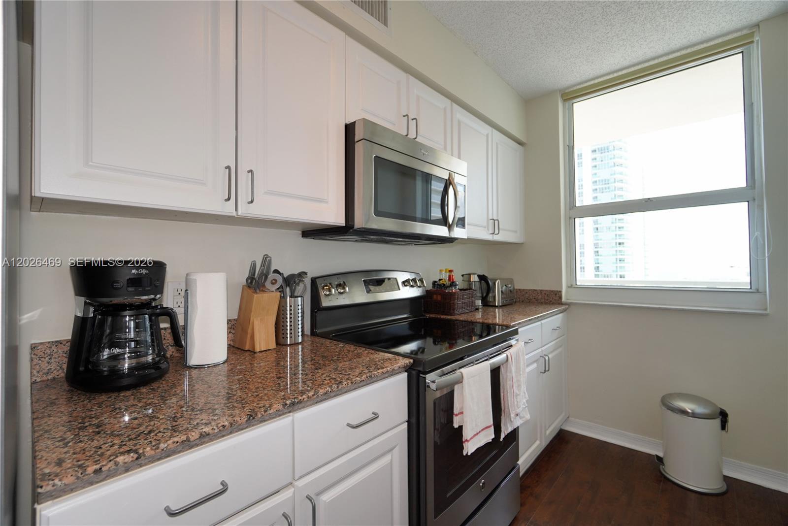 1155 Brickell Bay Dr #3301, Miami FL 33131