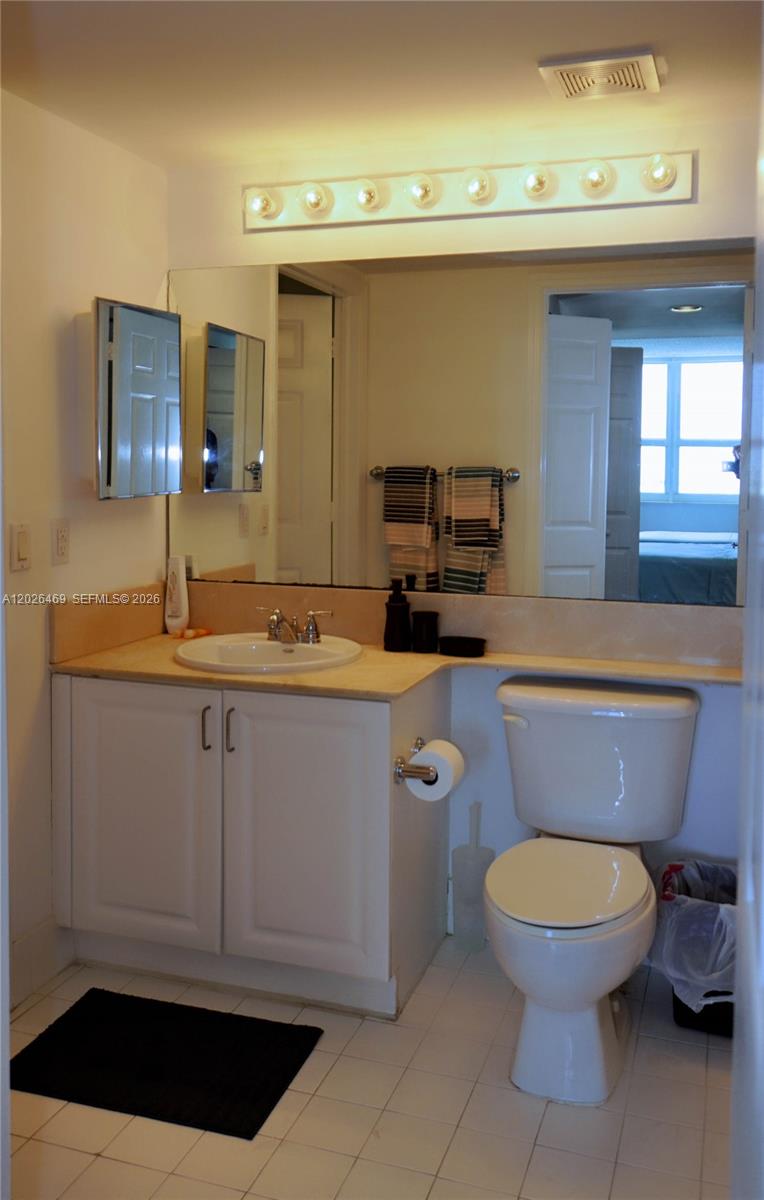 1155 Brickell Bay Dr #3301, Miami FL 33131