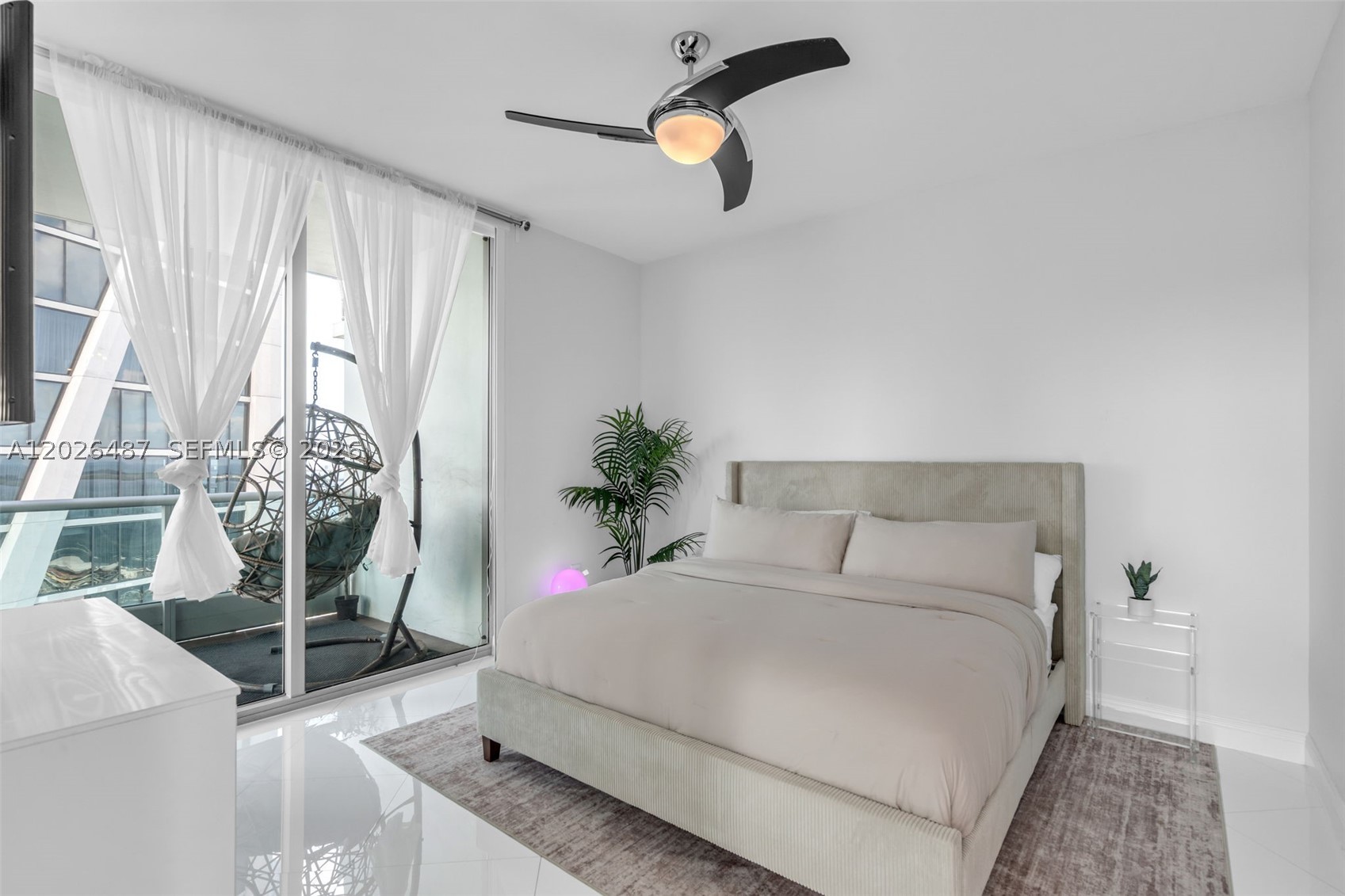 900 Biscayne Blvd #4412, Miami FL 33132