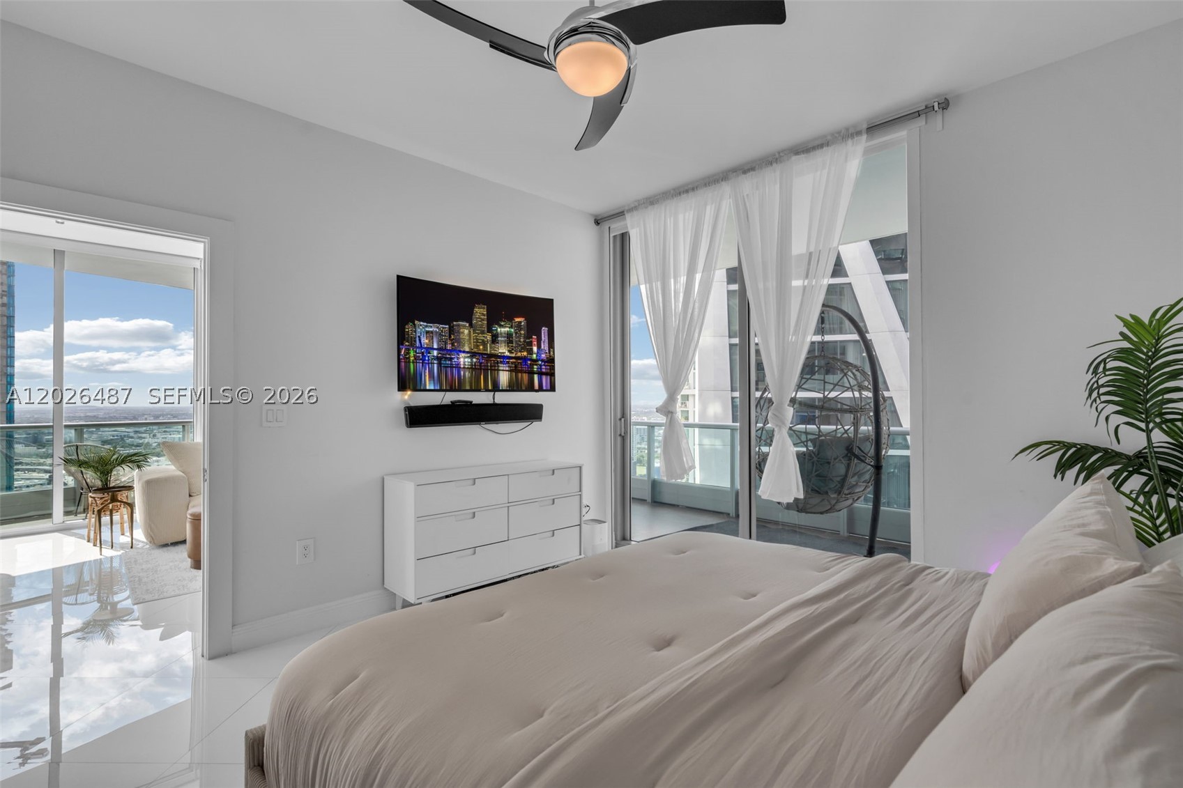 900 Biscayne Blvd #4412, Miami FL 33132