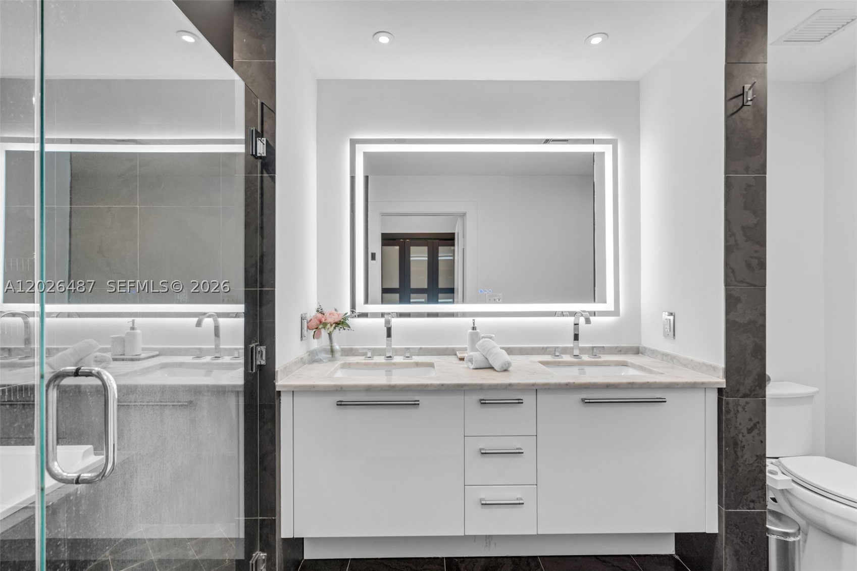 900 Biscayne Blvd #4412, Miami FL 33132