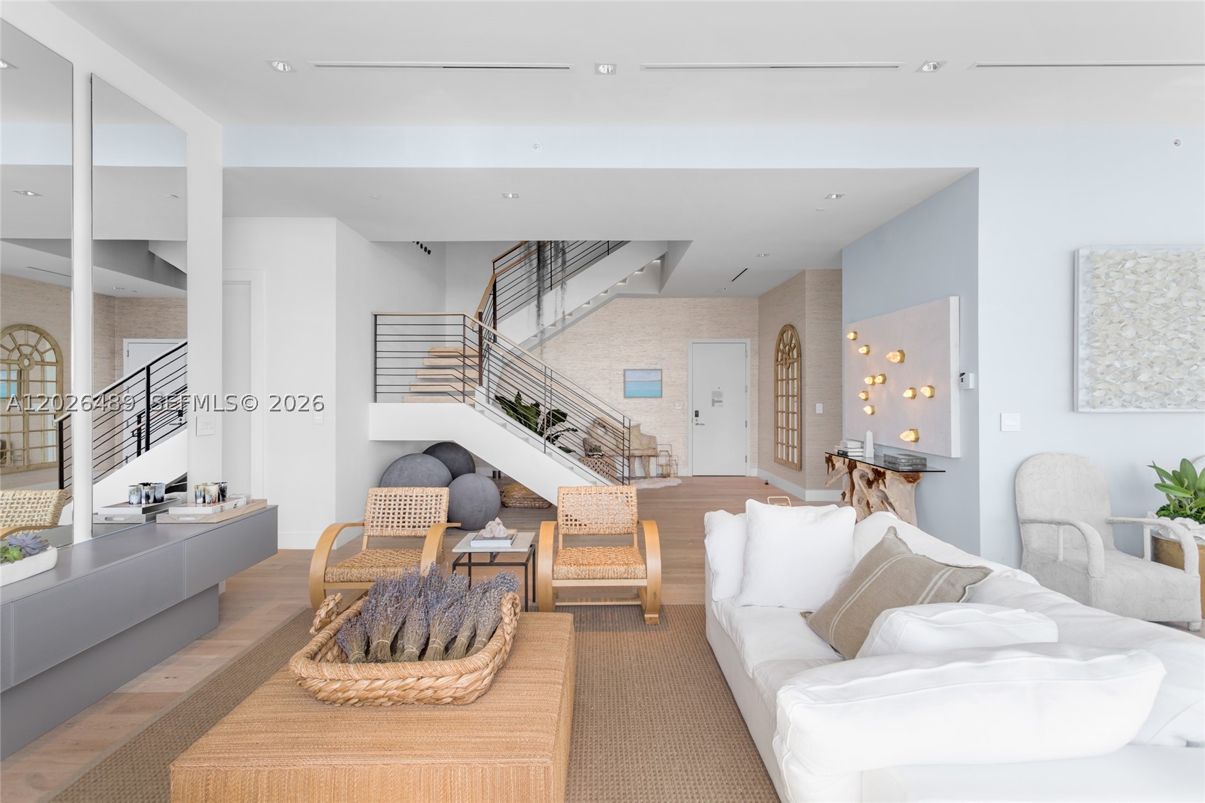 102 24th St #PH-1610, Miami Beach FL 33139
