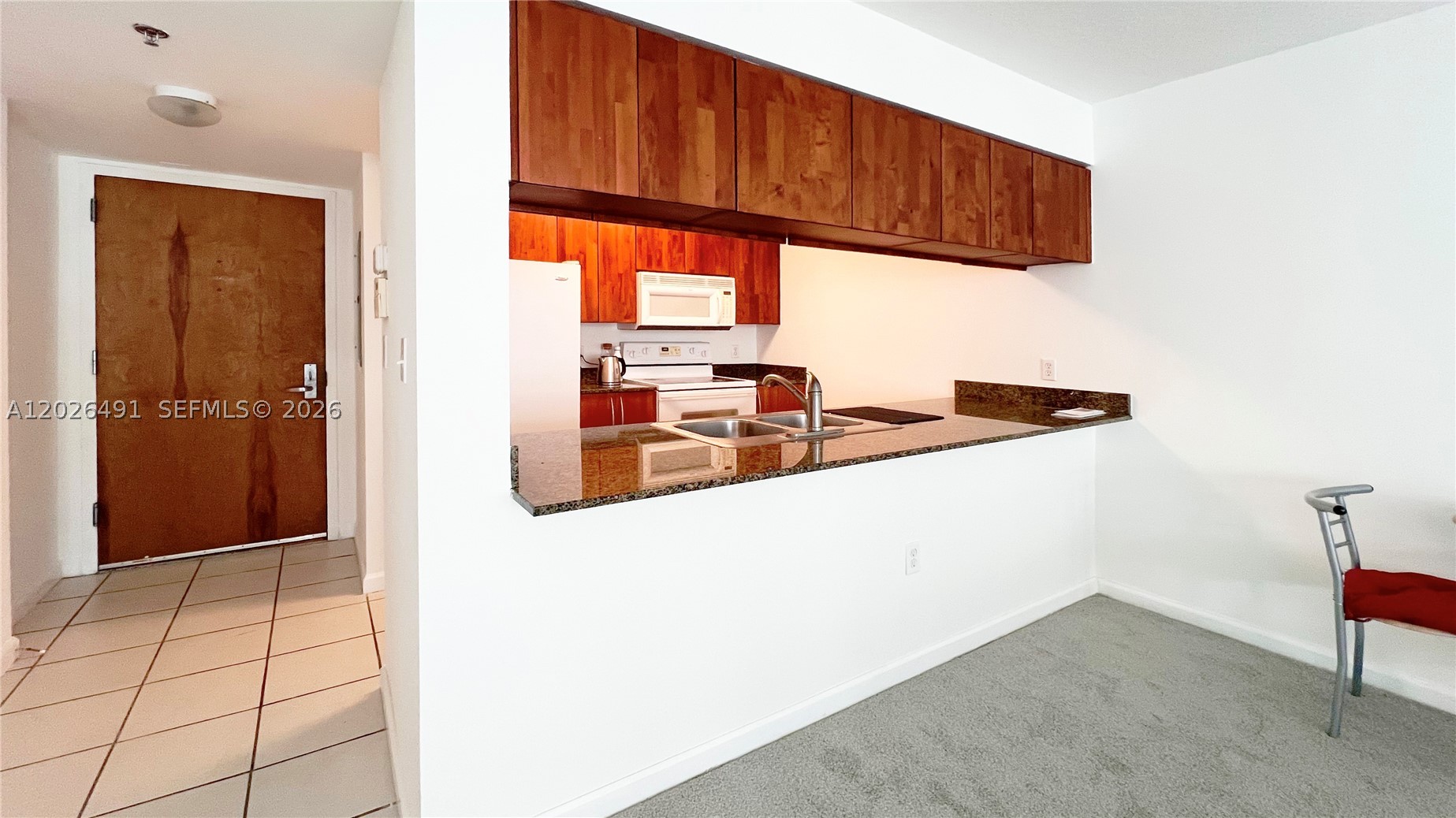 1200 Brickell Bay Dr #2814, Miami FL 33131