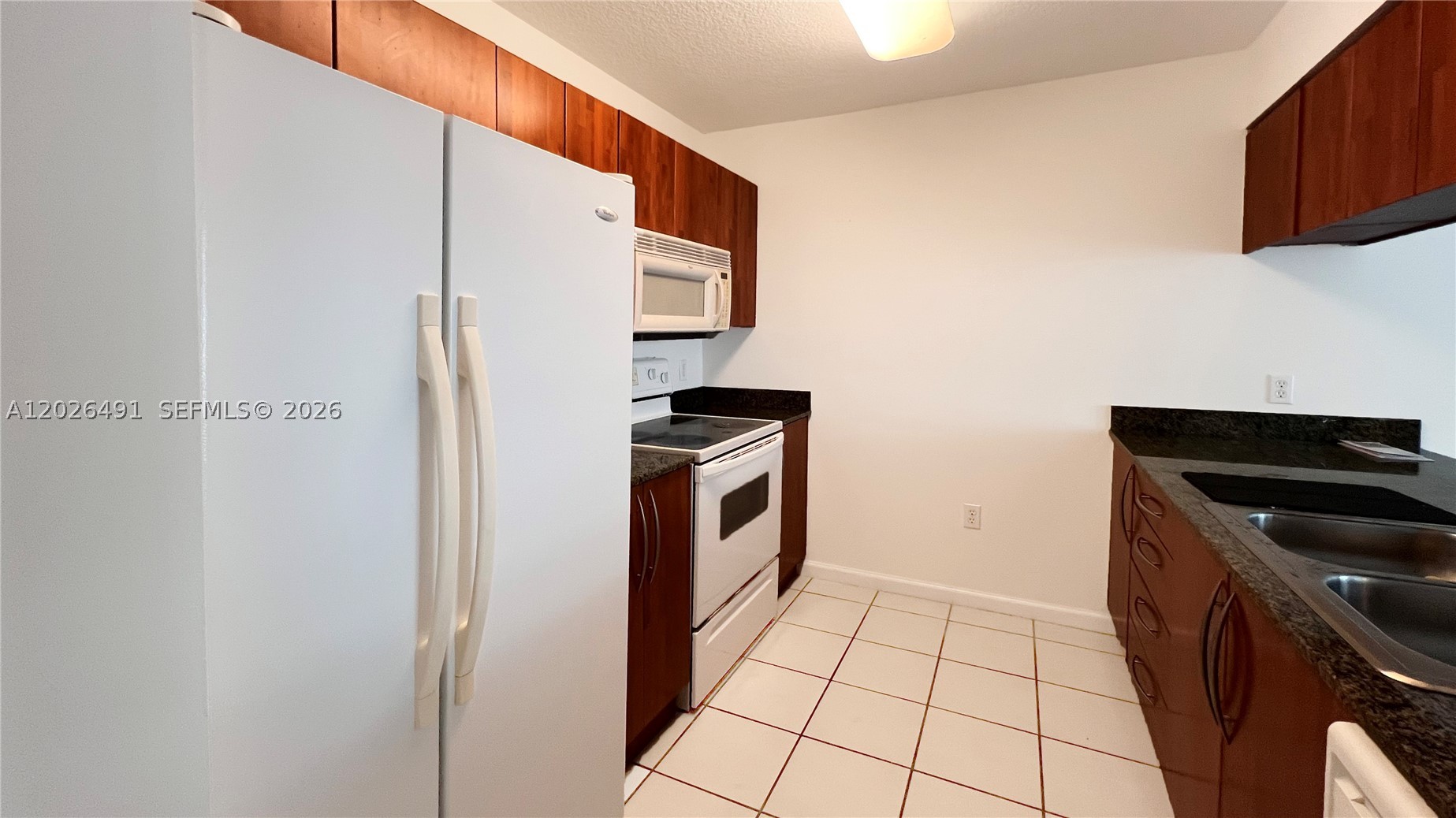 1200 Brickell Bay Dr #2814, Miami FL 33131