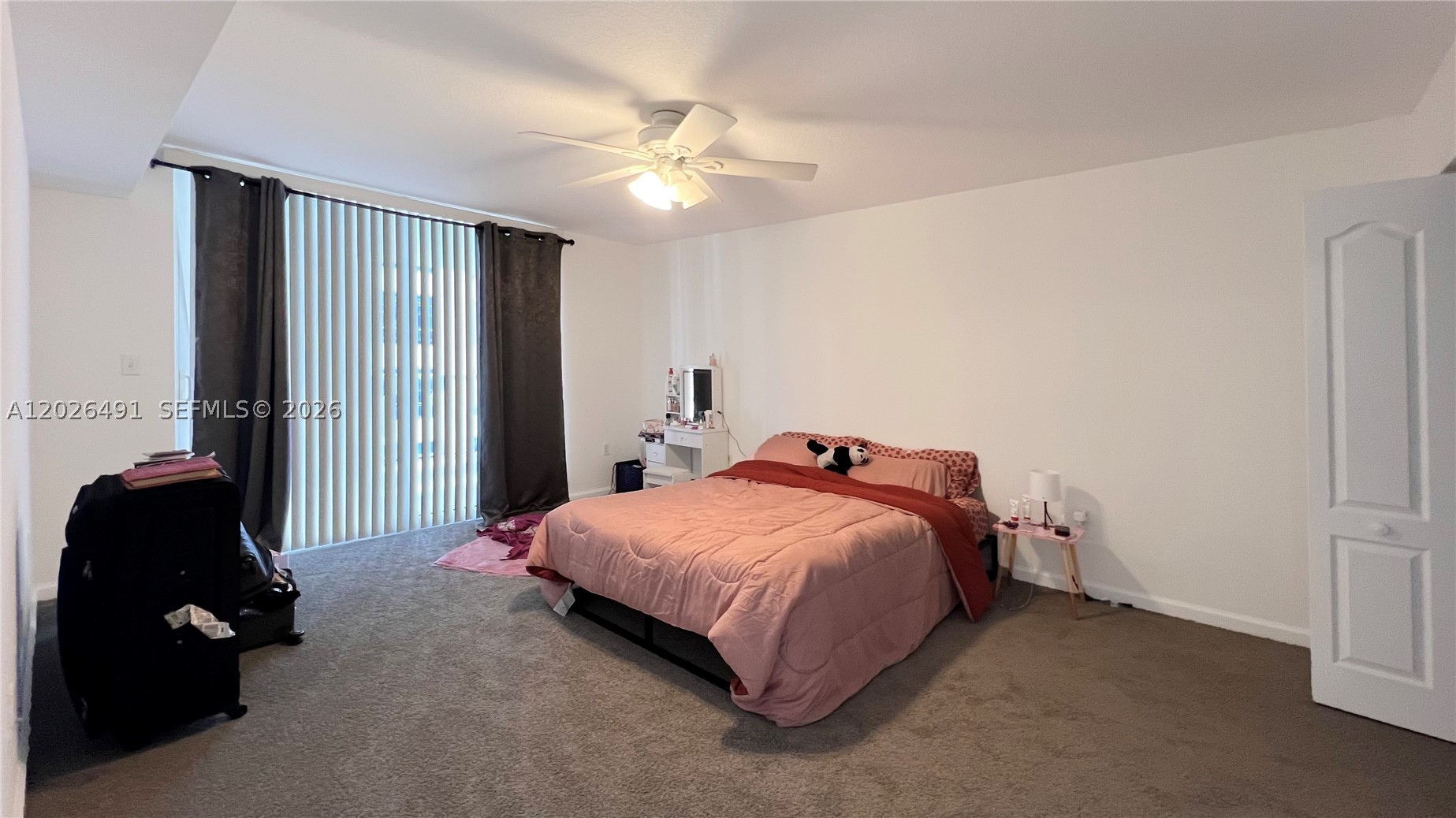 1200 Brickell Bay Dr #2814, Miami FL 33131