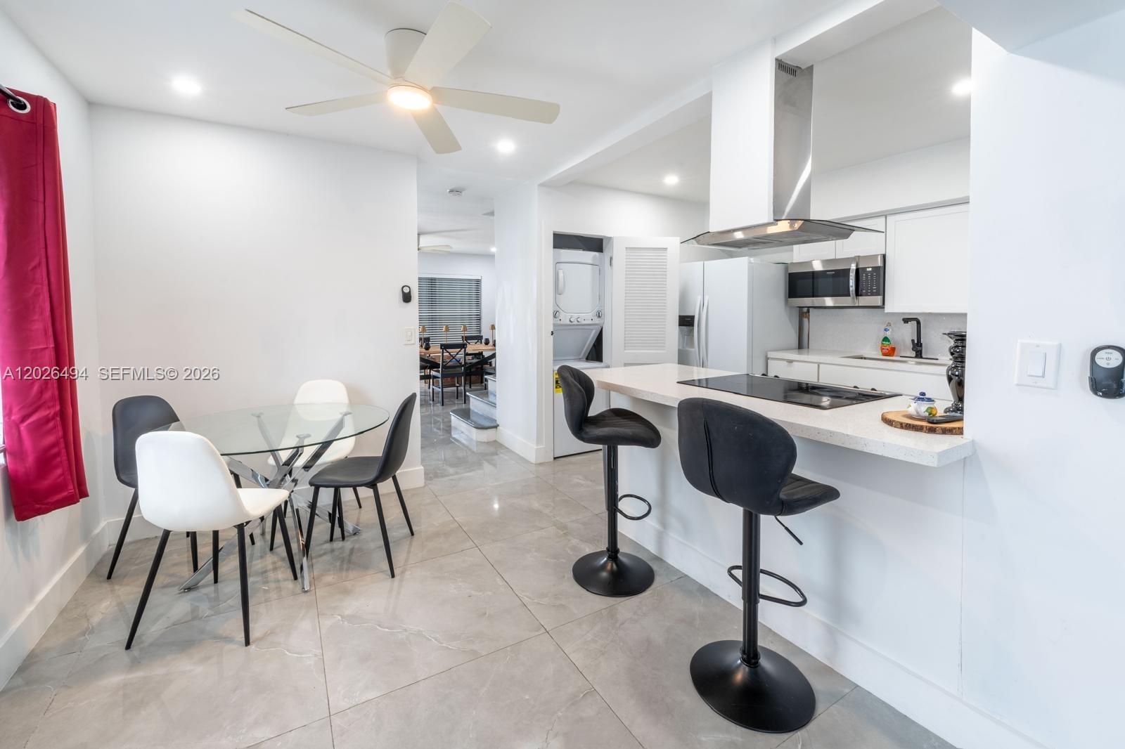 711 85th St, Miami Beach FL 33141