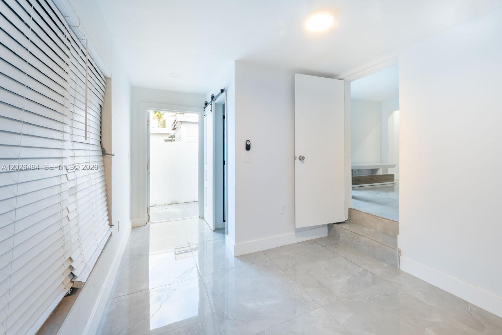 711 85th St, Miami Beach FL 33141