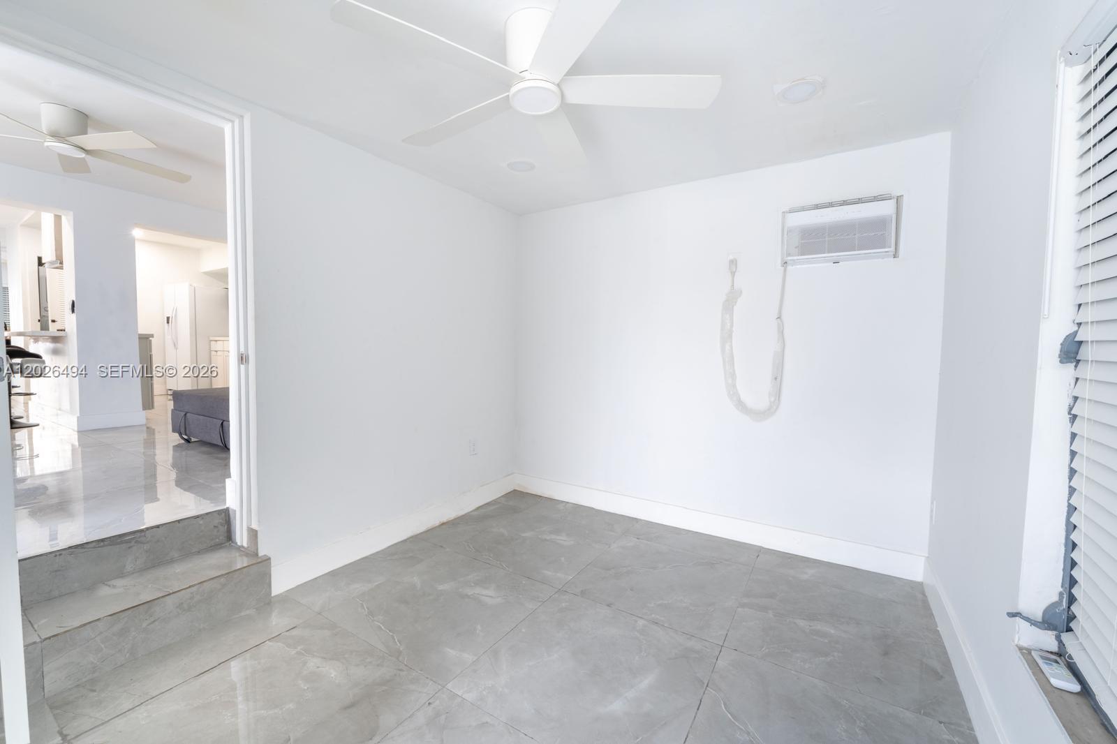 711 85th St, Miami Beach FL 33141