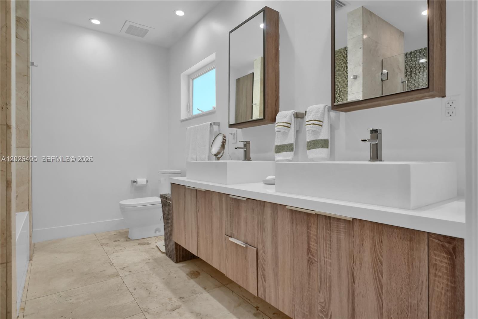 6111 SW 86th St, South Miami FL 33143
