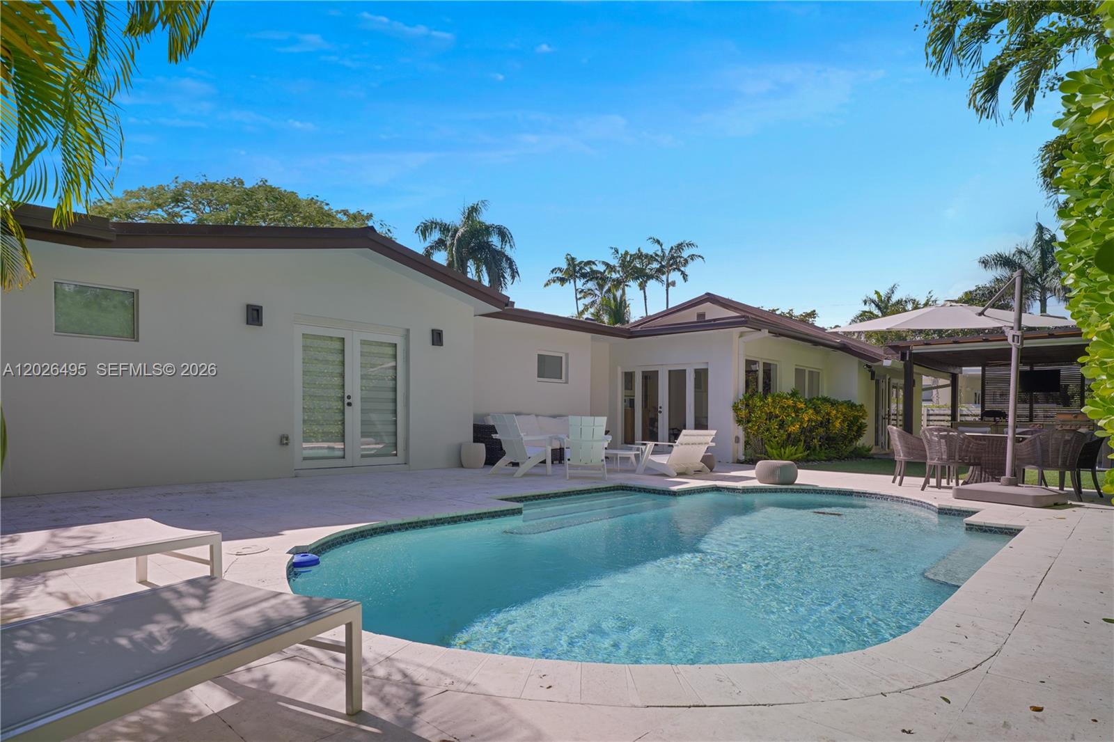 6111 SW 86th St, South Miami FL 33143