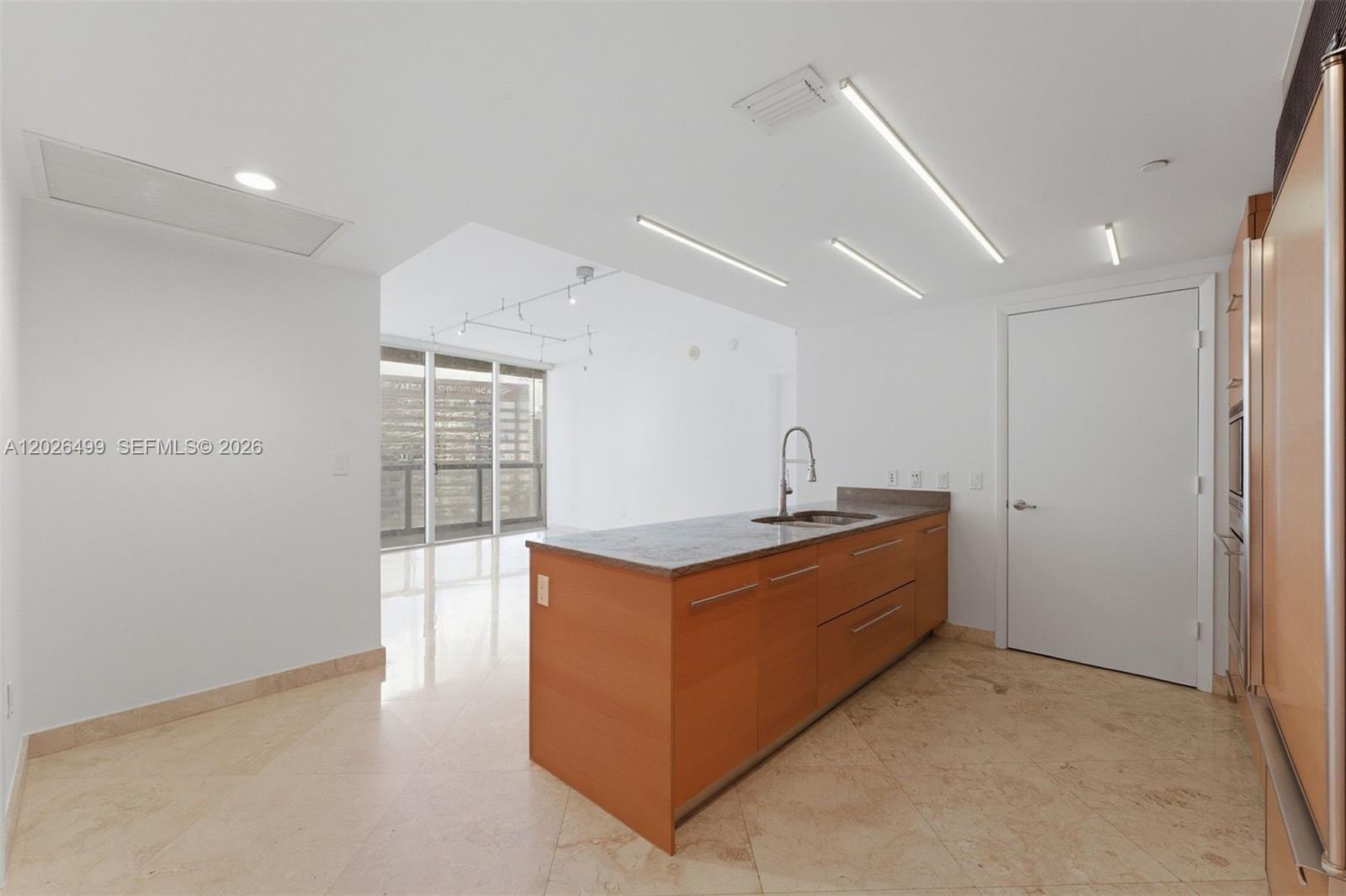 475 Brickell Ave #3513, Miami FL 33131