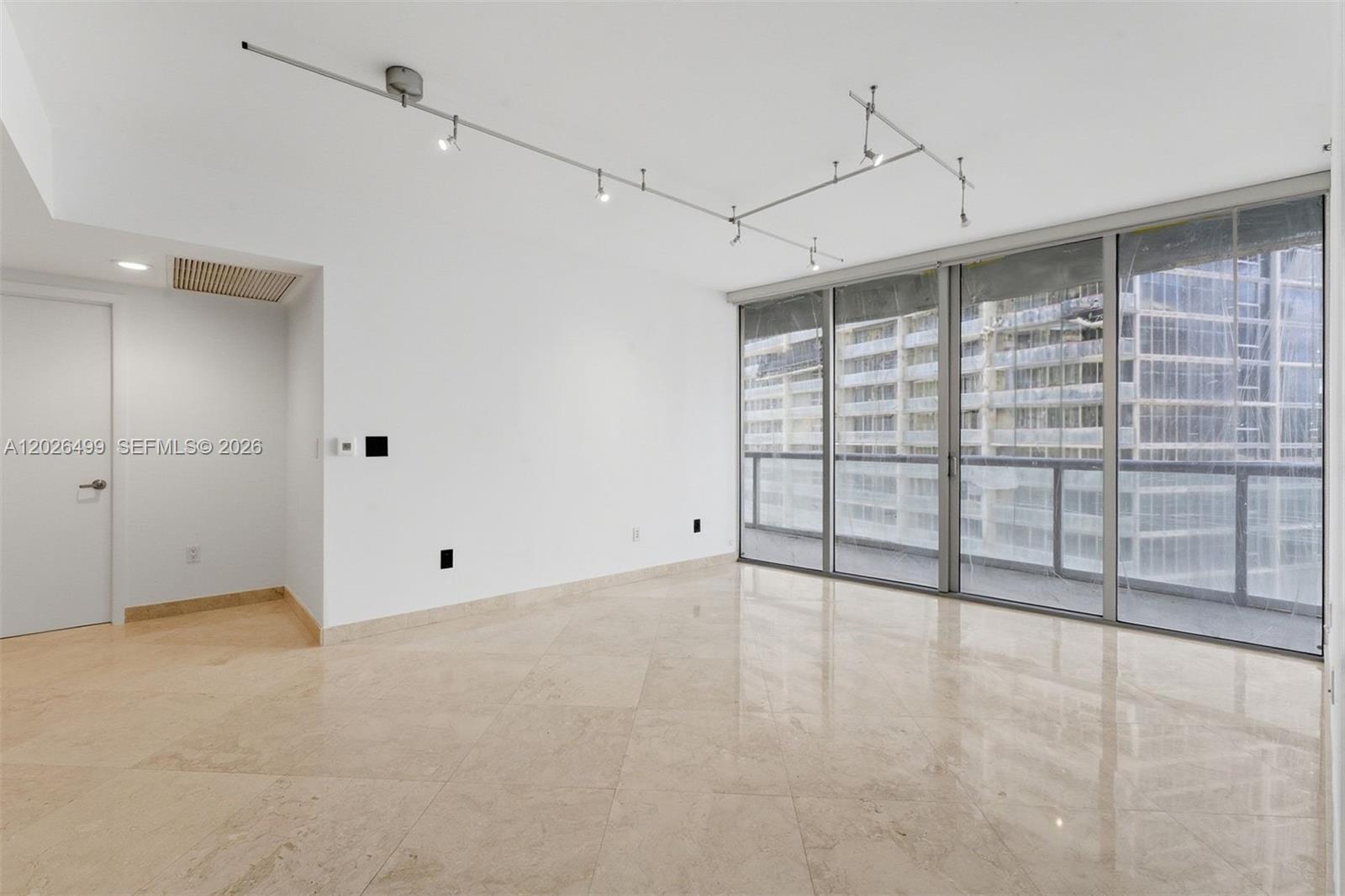 475 Brickell Ave #3513, Miami FL 33131
