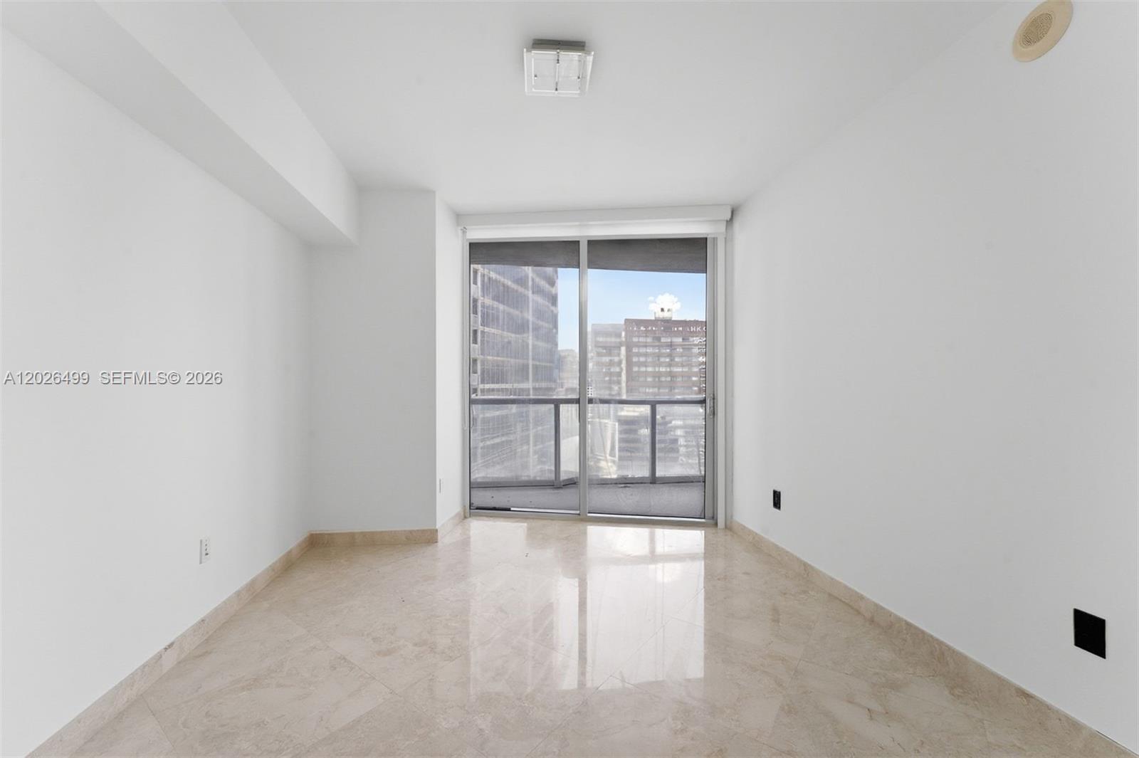 475 Brickell Ave #3513, Miami FL 33131