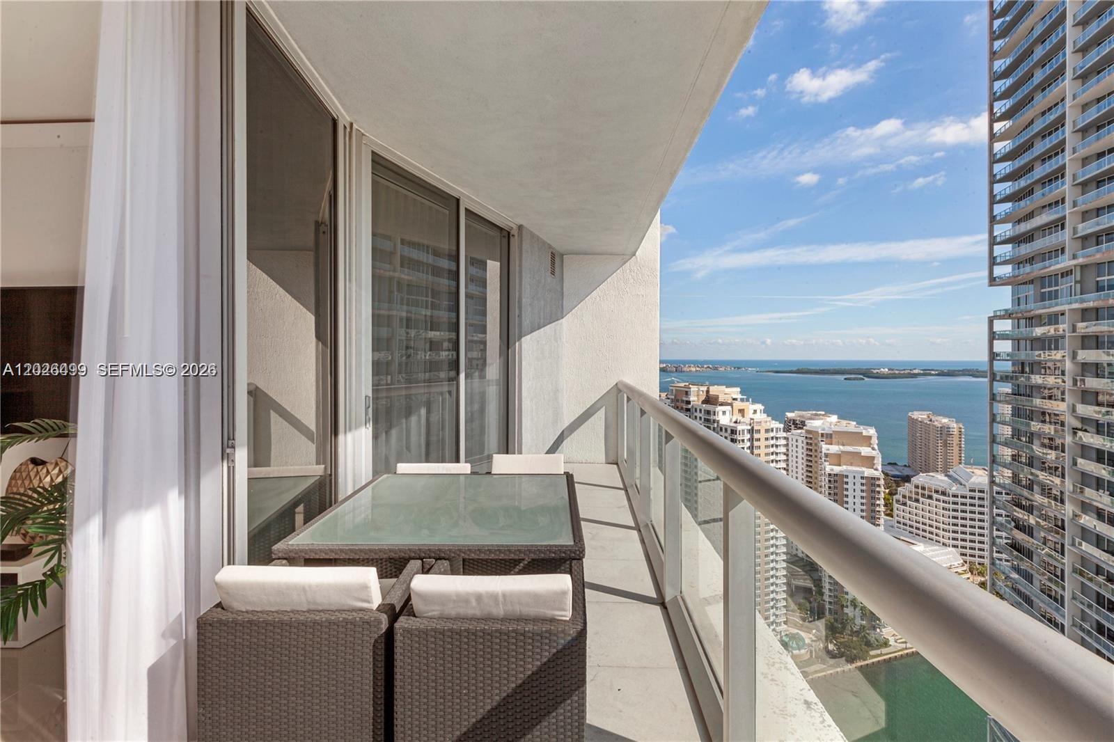 475 Brickell Ave #3513, Miami FL 33131