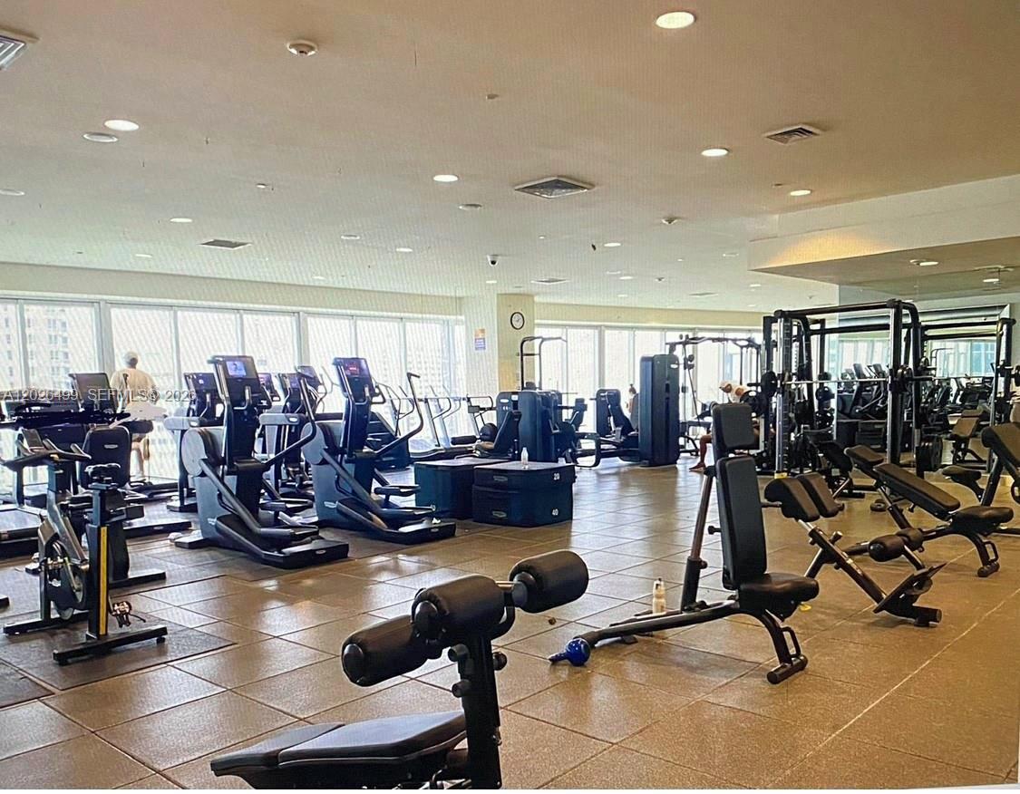475 Brickell Ave #3513, Miami FL 33131