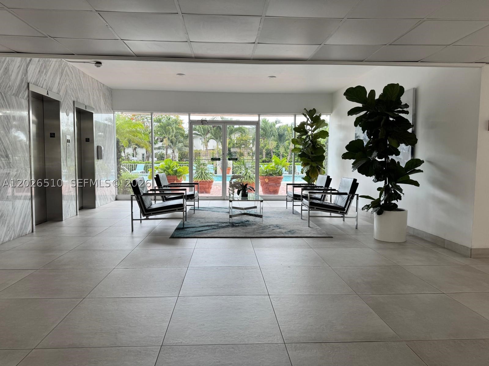 401 Golden Isles Dr #614, Hallandale Beach FL 33009