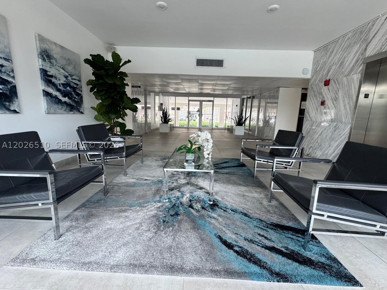 401 Golden Isles Dr #614, Hallandale Beach FL 33009
