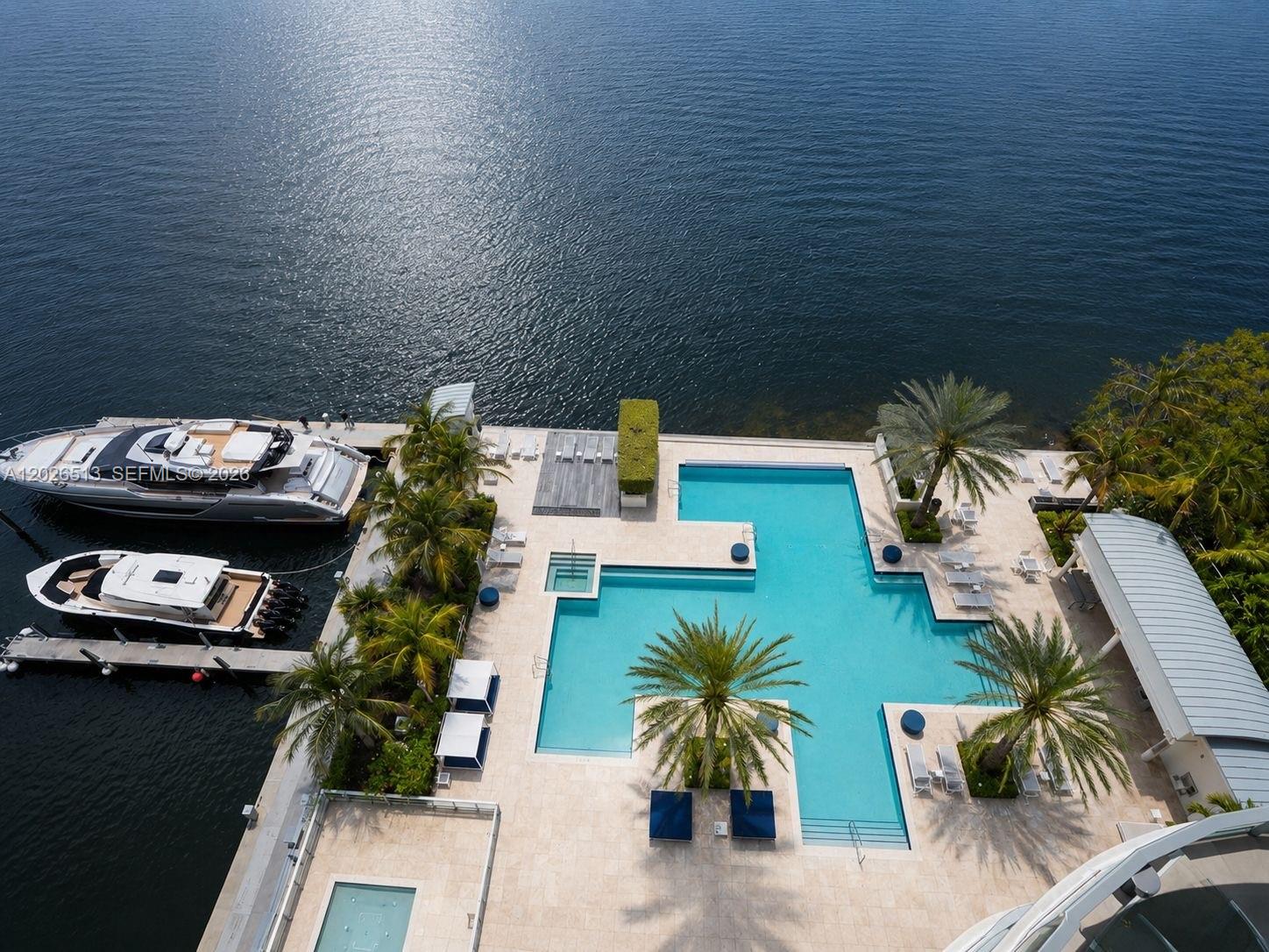 17111 Biscayne Blvd #1109, North Miami Beach FL 33160