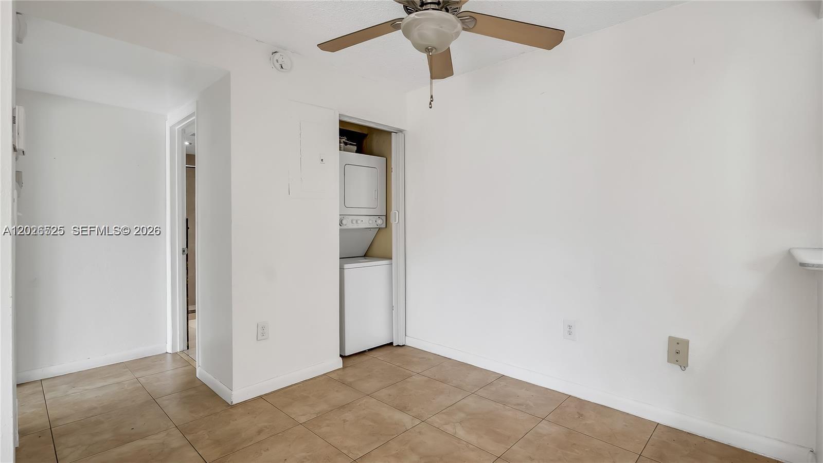 7200 Fairway Dr #H12, Miami Lakes FL 33014