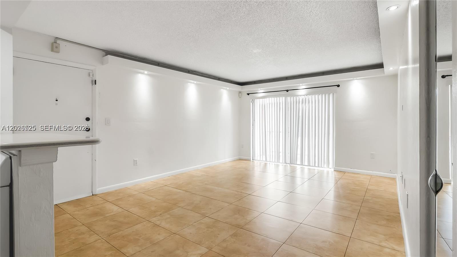7200 Fairway Dr #H12, Miami Lakes FL 33014