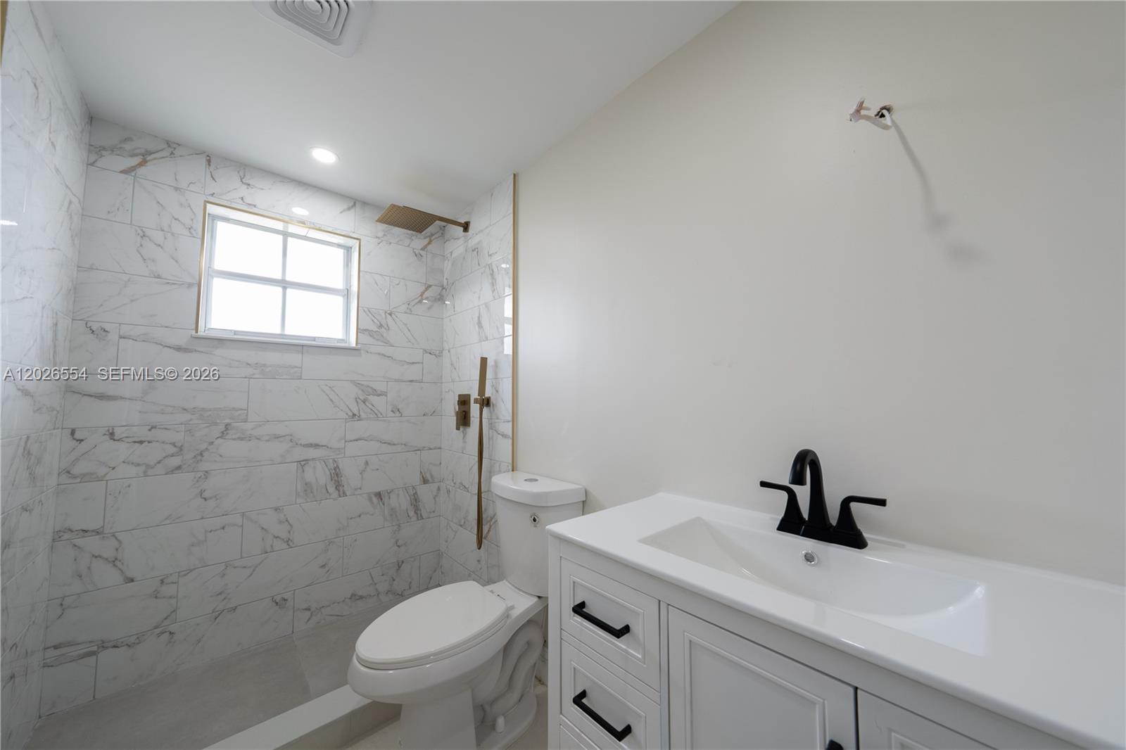 370 Flagami Blvd #370, Miami FL 33144