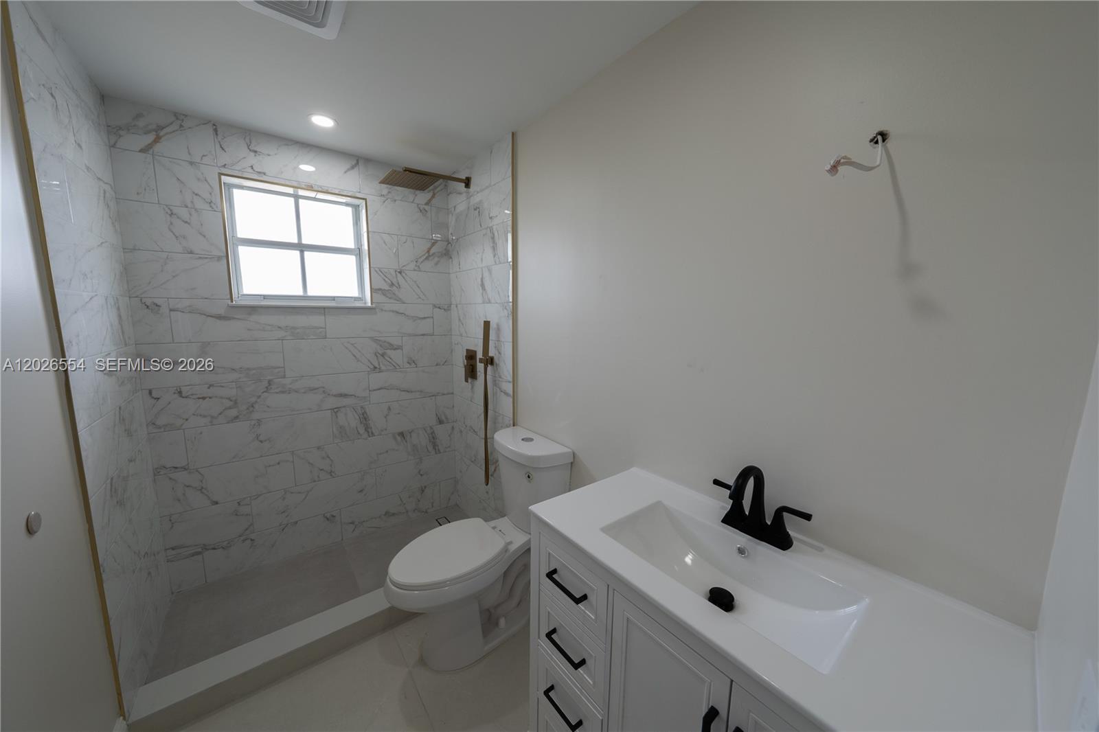 370 Flagami Blvd #370, Miami FL 33144