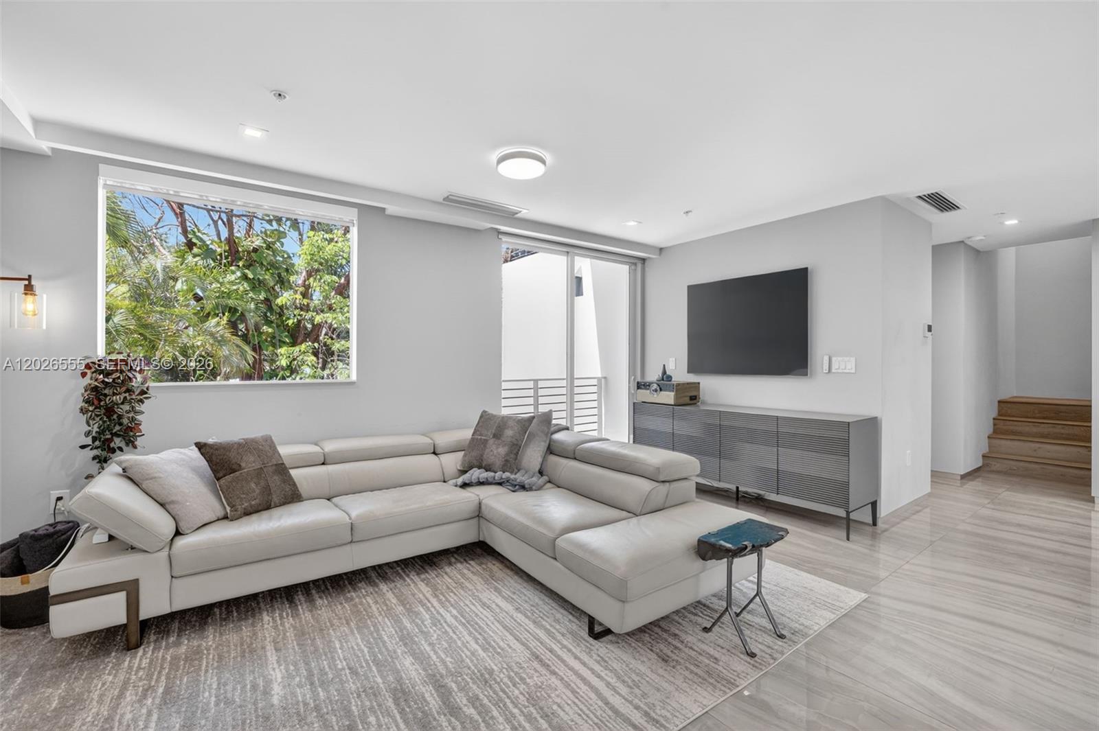 700 NE 14th Ave #311, Fort Lauderdale FL 33304