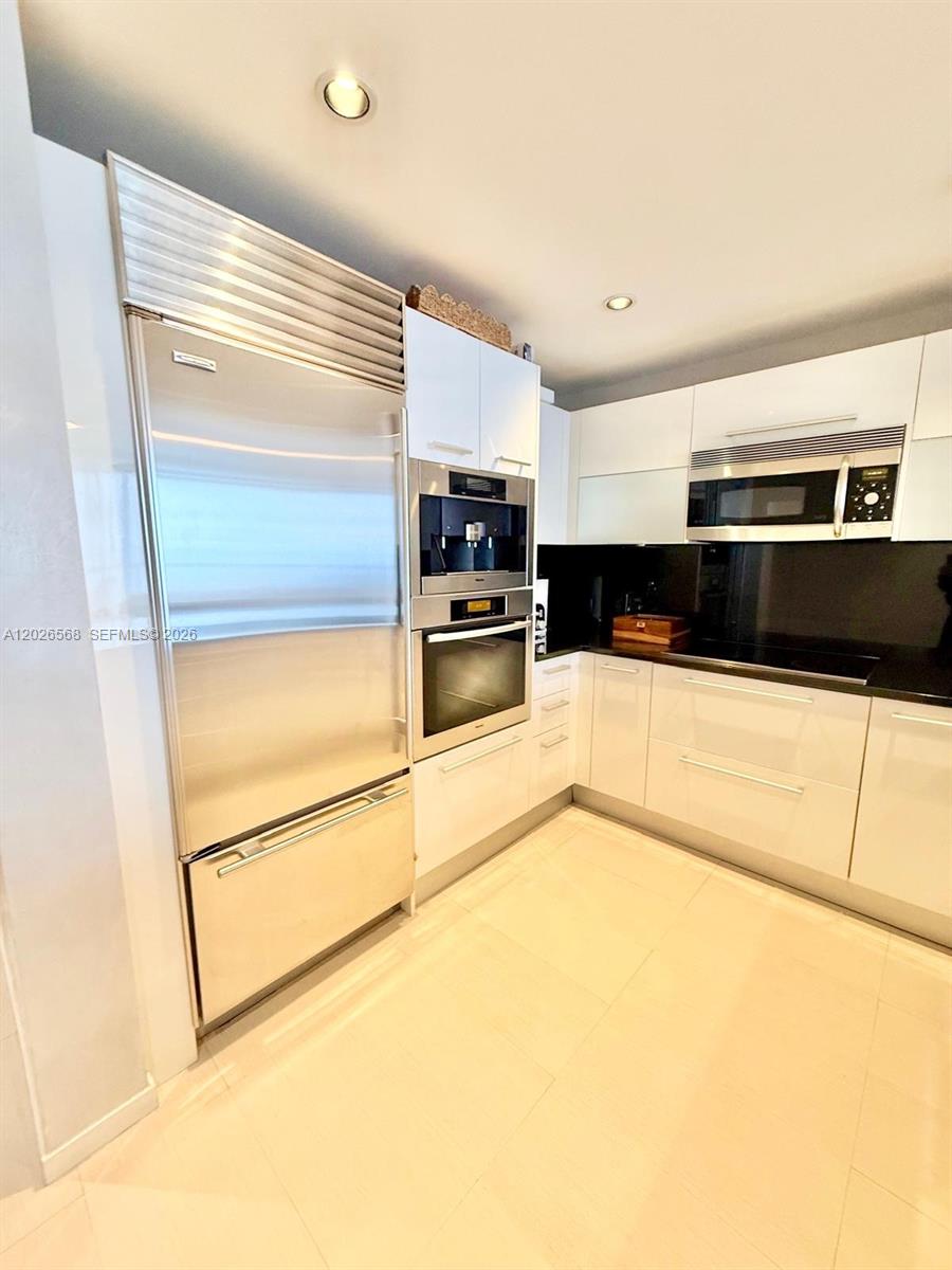17121 Collins Ave #1207, Sunny Isles Beach FL 33160