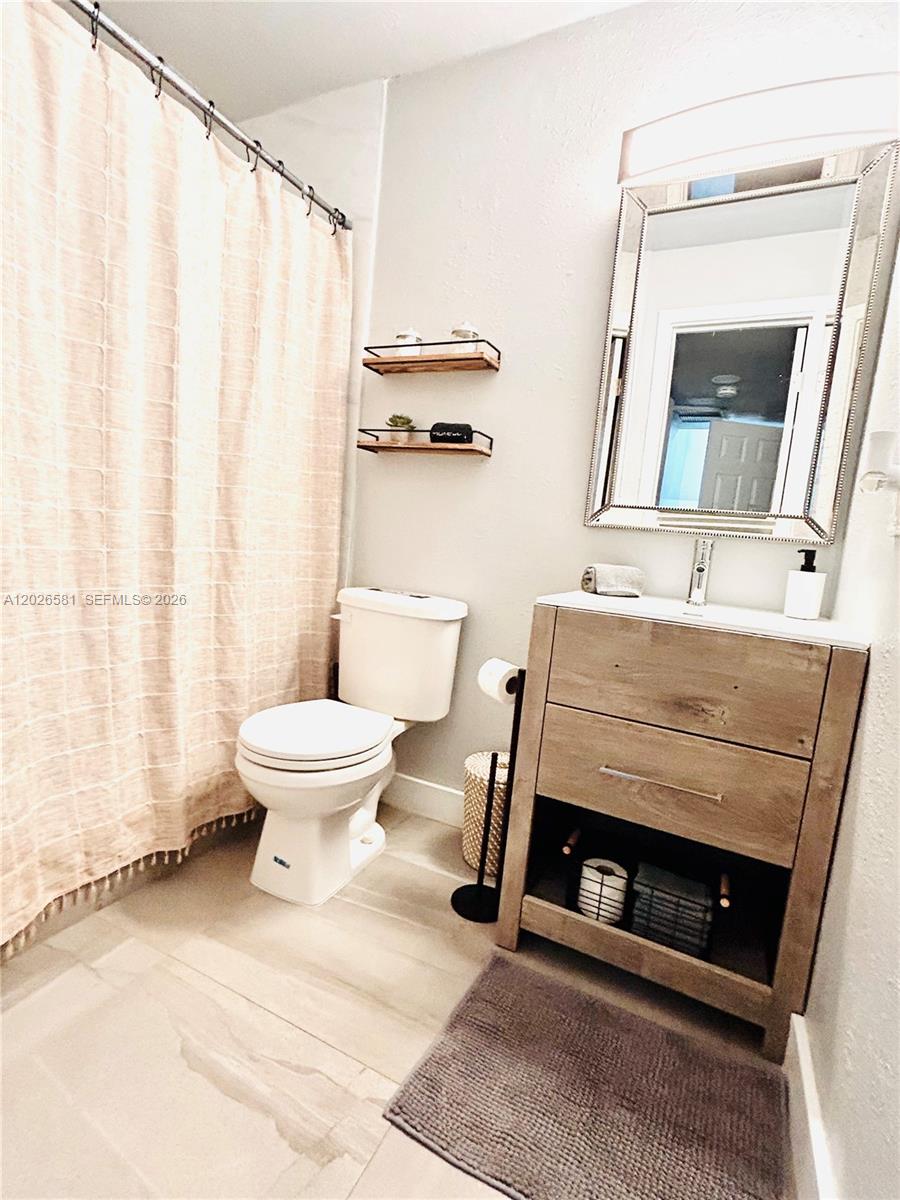 1011 NW 7th Ave #1011, Miami FL 33136