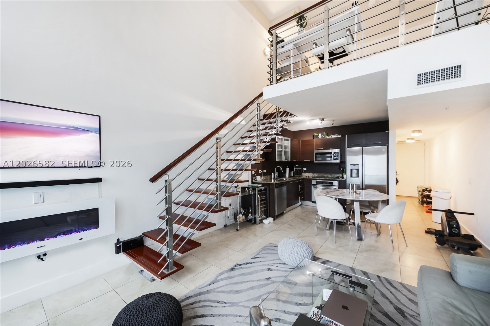 41 SE 5th St #1303, Miami FL 33131