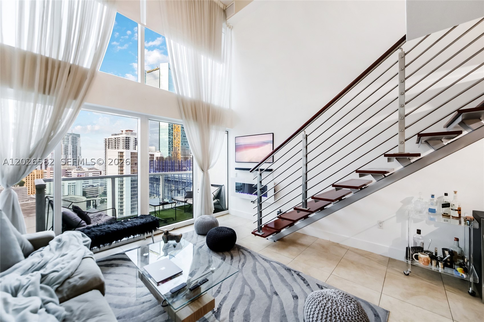 41 SE 5th St #1303, Miami FL 33131