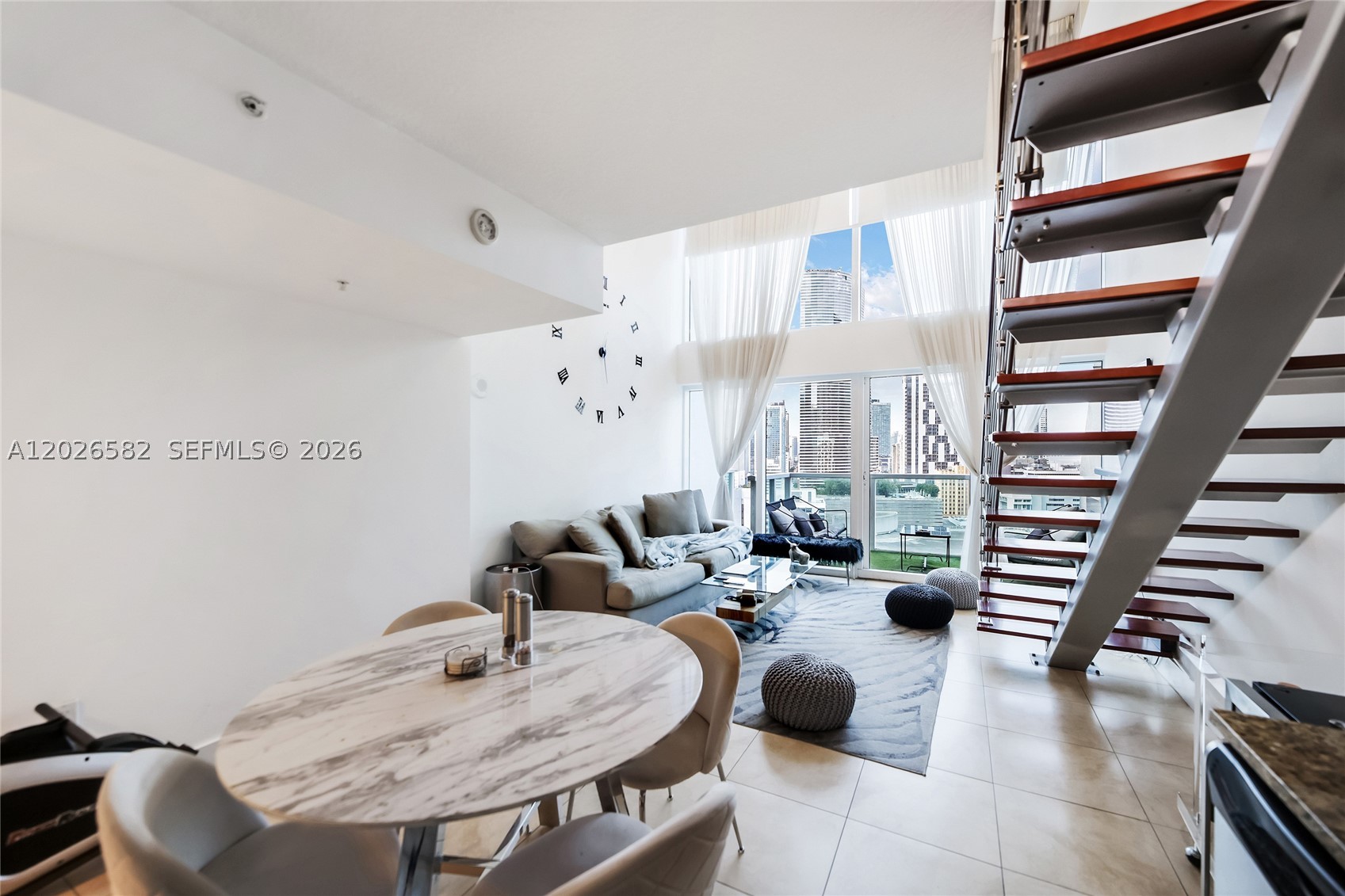 41 SE 5th St #1303, Miami FL 33131