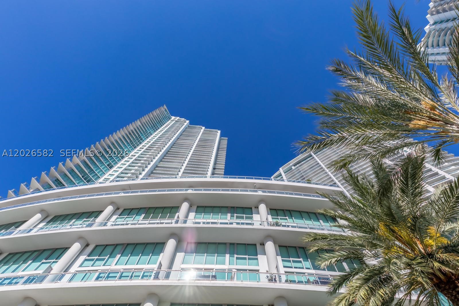 41 SE 5th St #1303, Miami FL 33131