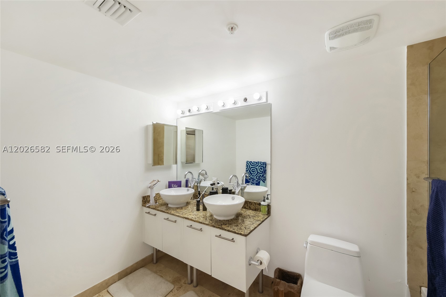 41 SE 5th St #1303, Miami FL 33131