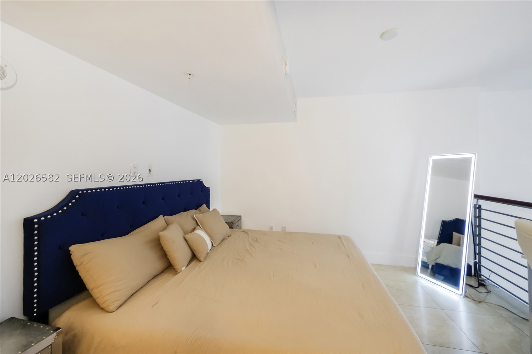 41 SE 5th St #1303, Miami FL 33131