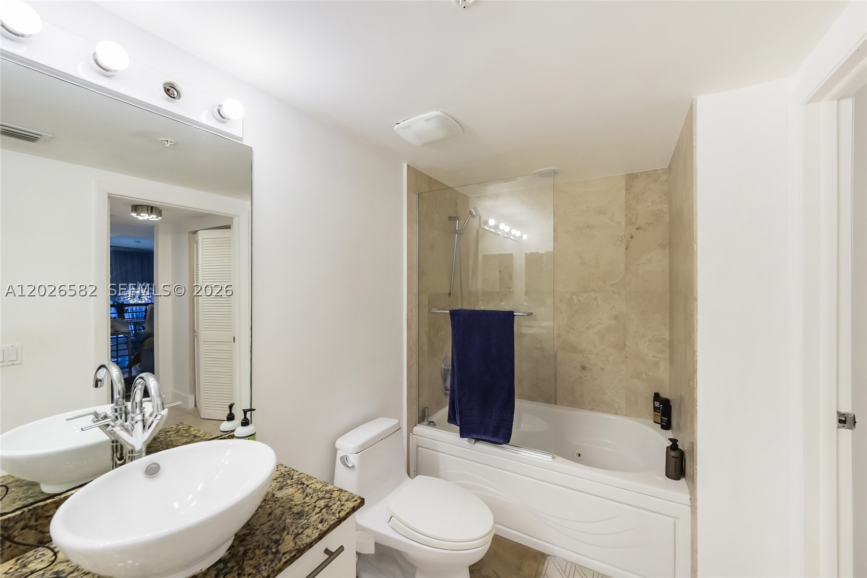 41 SE 5th St #1303, Miami FL 33131