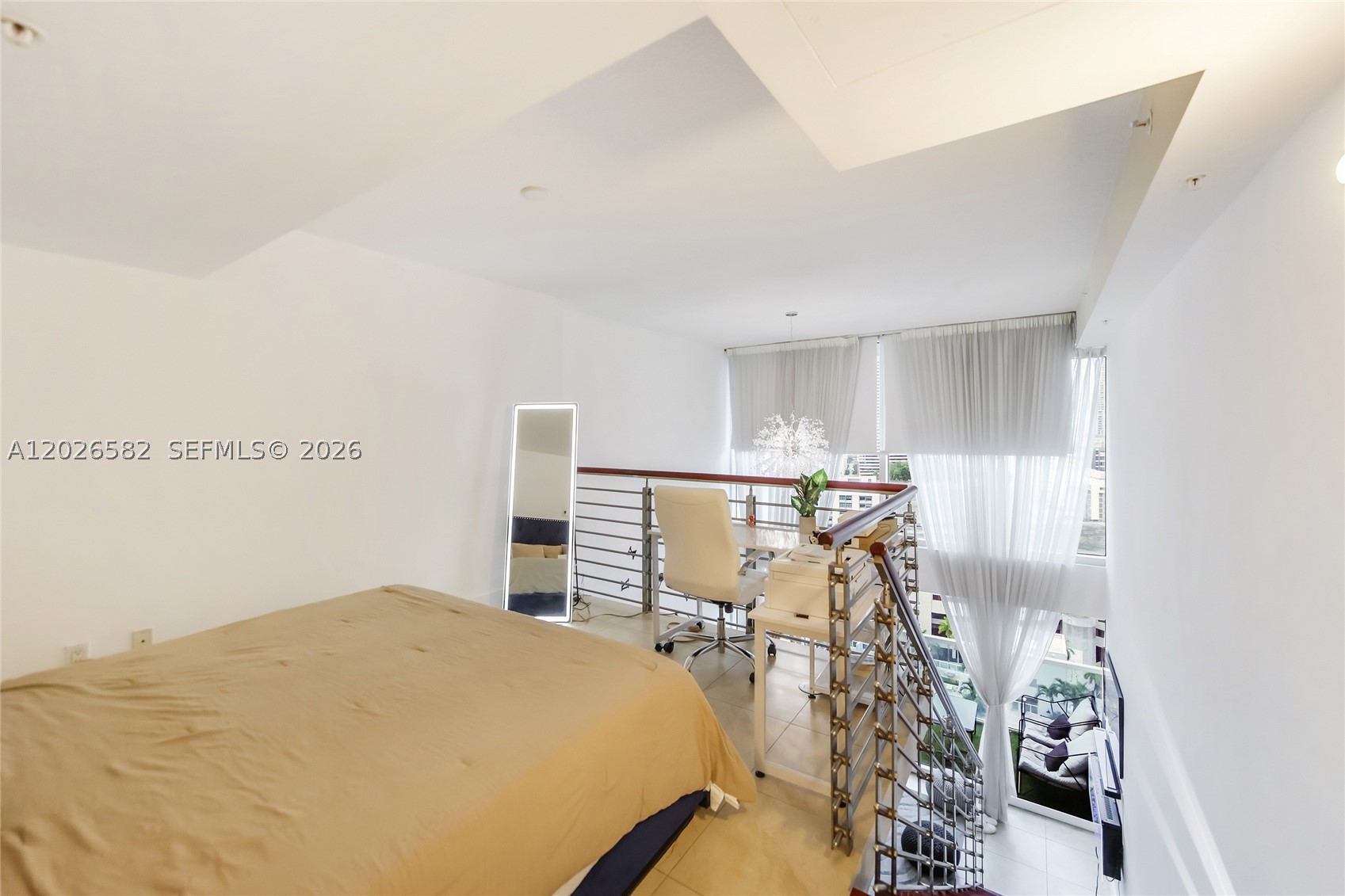 41 SE 5th St #1303, Miami FL 33131