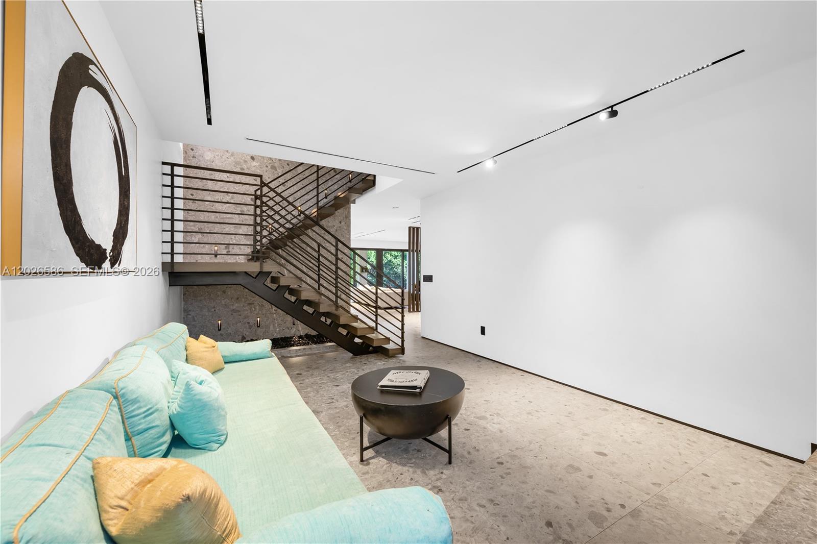 3294 NE 211th Ter, Aventura FL 33180