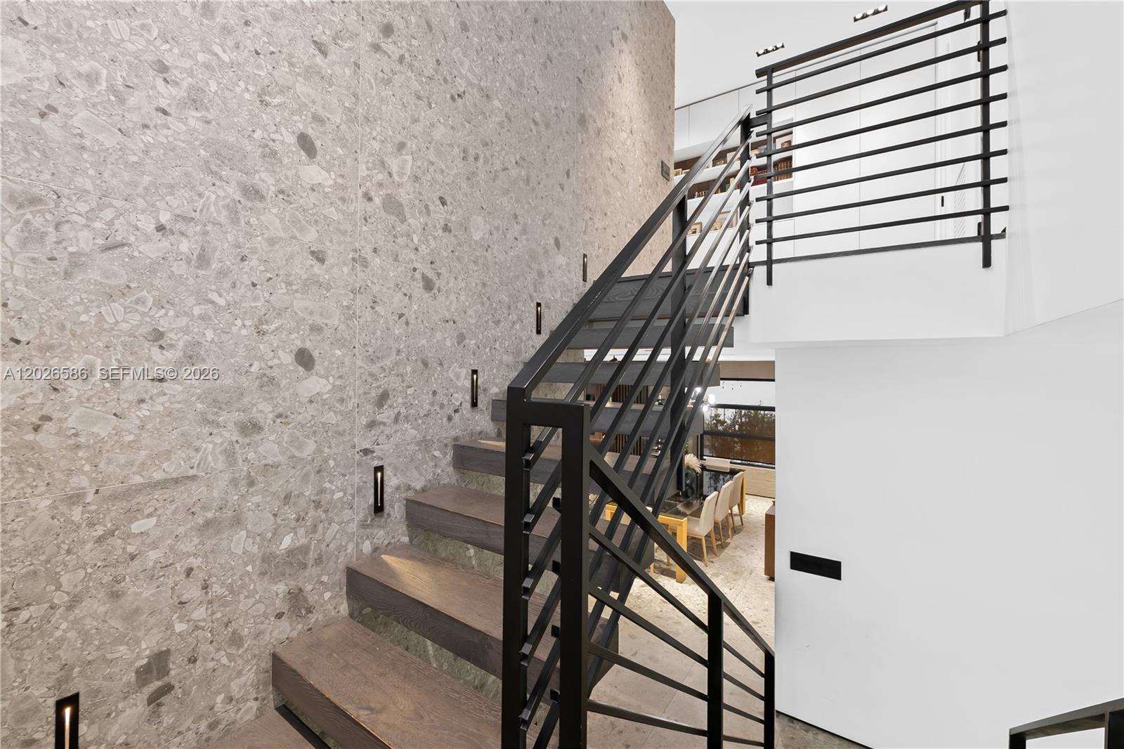 3294 NE 211th Ter, Aventura FL 33180