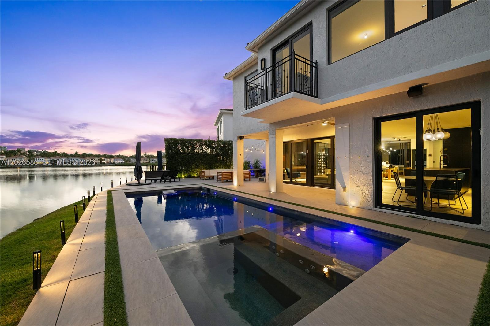 3294 NE 211th Ter, Aventura FL 33180