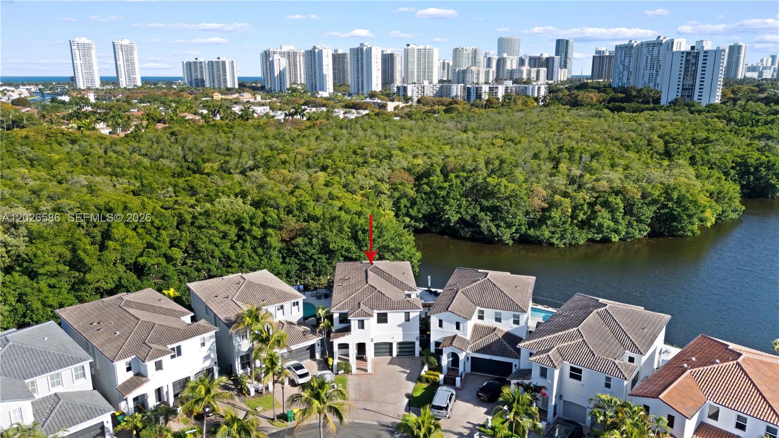 3294 NE 211th Ter, Aventura FL 33180