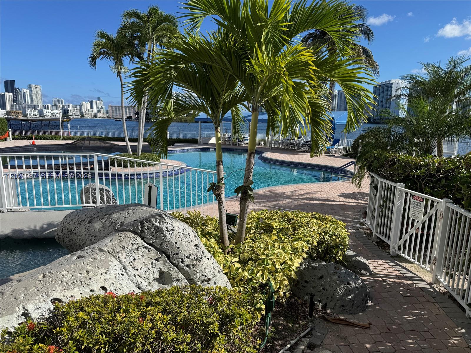 3530 Mystic Pointe Dr #2709, Aventura FL 33180