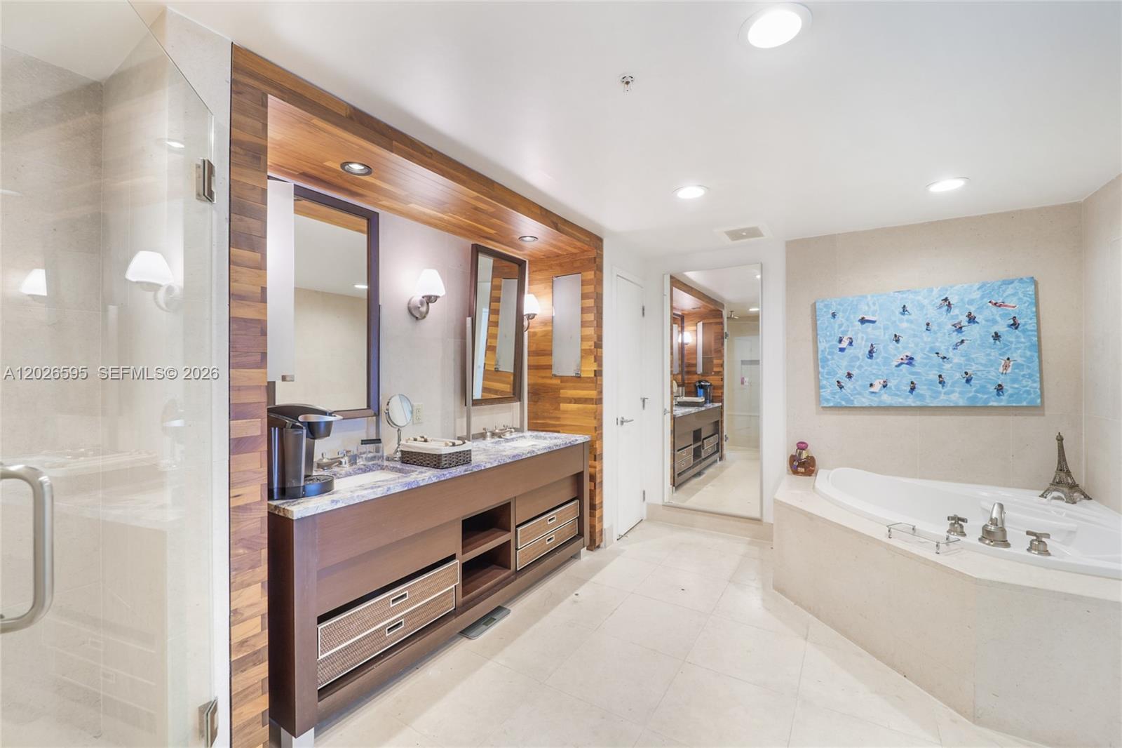 6899 Collins Ave #204, Miami Beach FL 33141