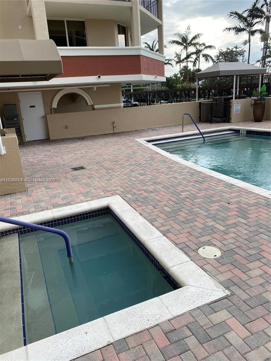 2011 N Ocean Blvd #605, Fort Lauderdale FL 33305