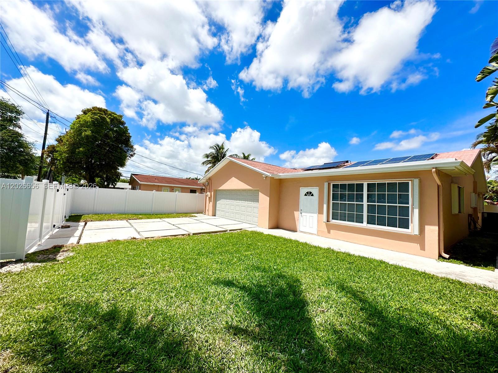206 SE 3rd Pl, Dania Beach FL 33004