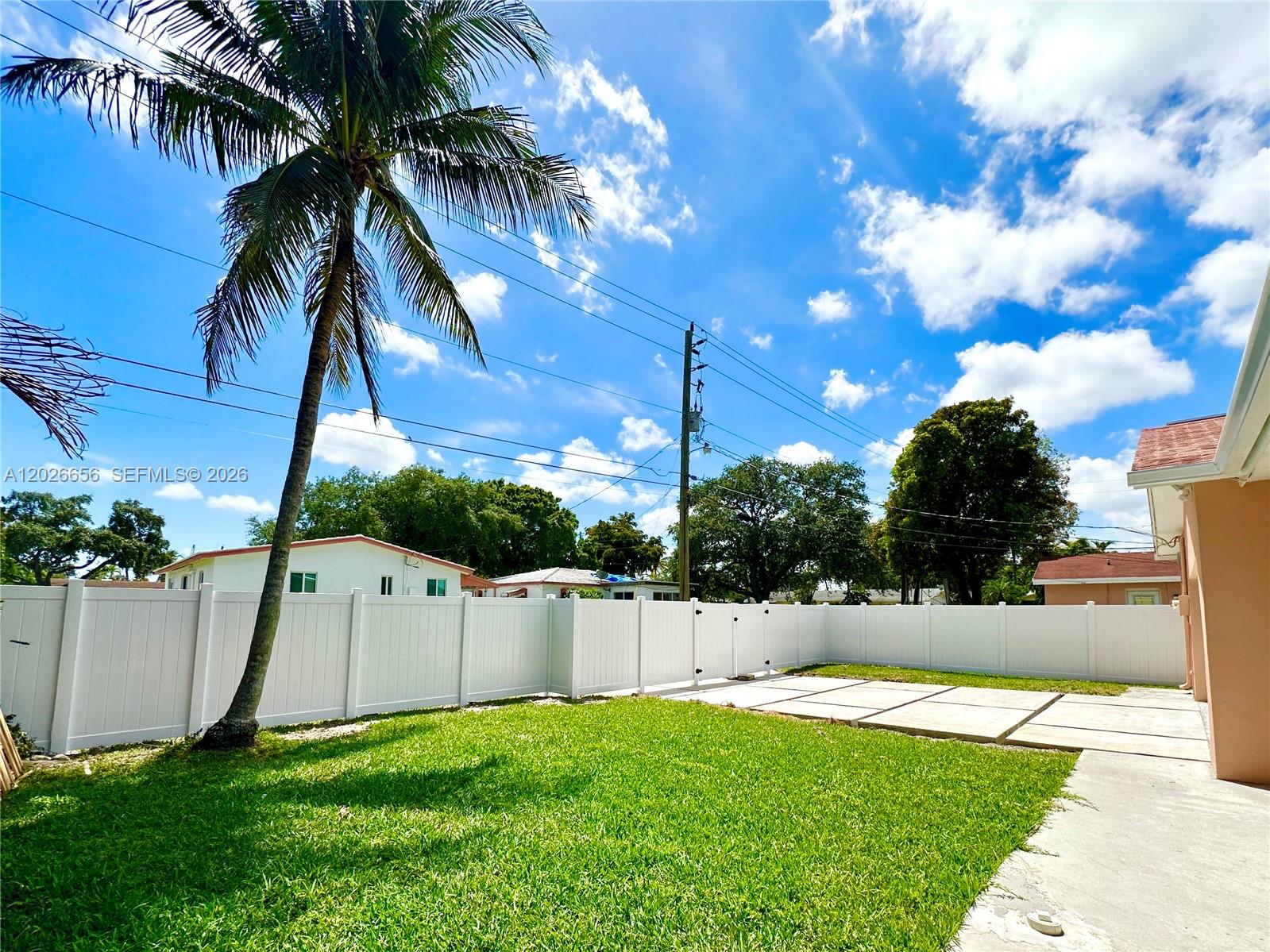 206 SE 3rd Pl, Dania Beach FL 33004