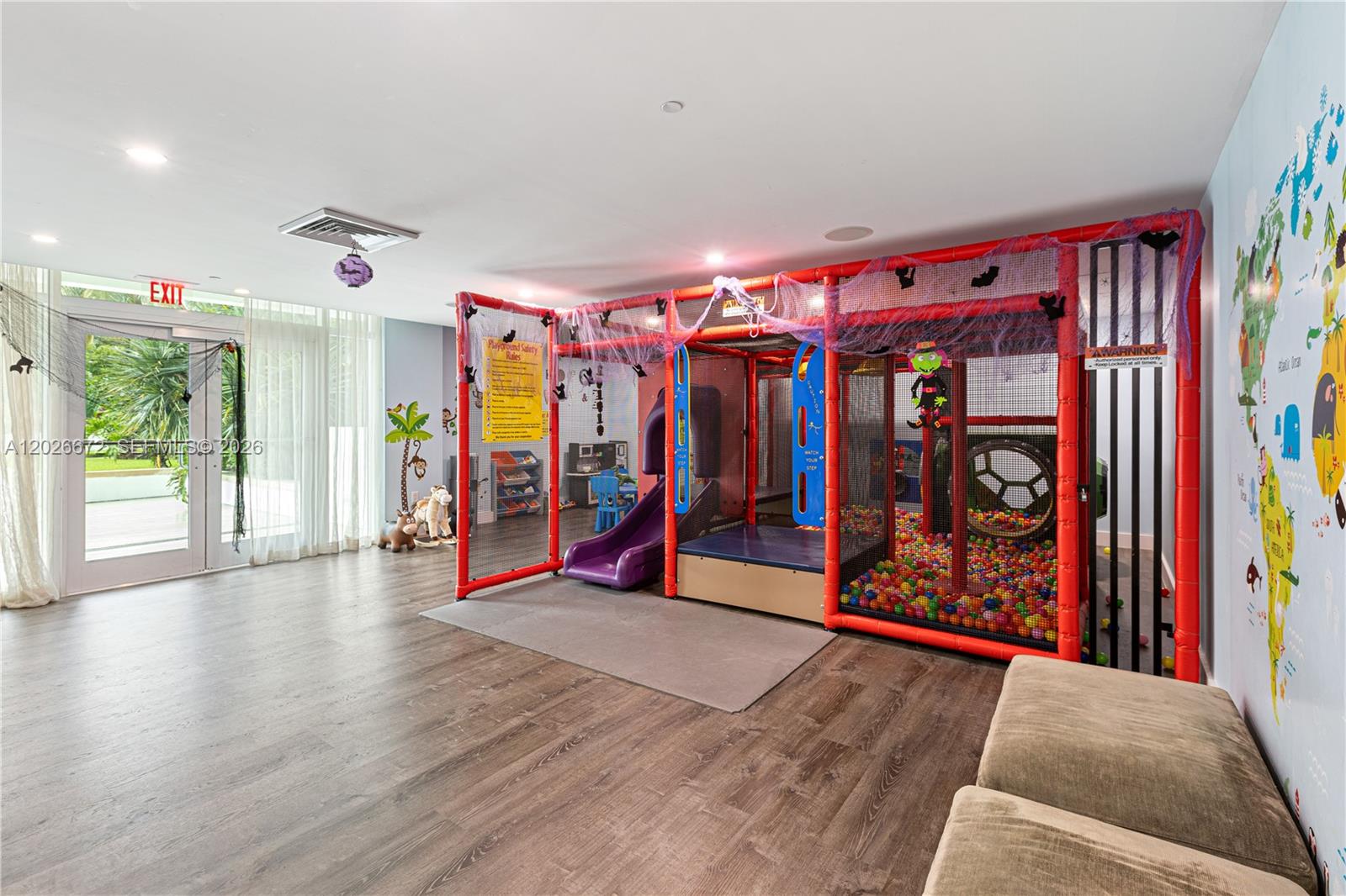 951 Brickell Ave #1801, Miami FL 33131