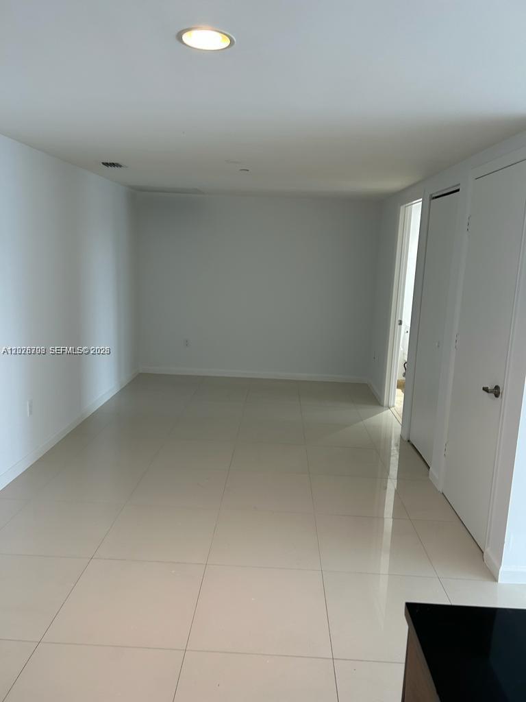 495 Brickell Ave #3203, Miami FL 33131